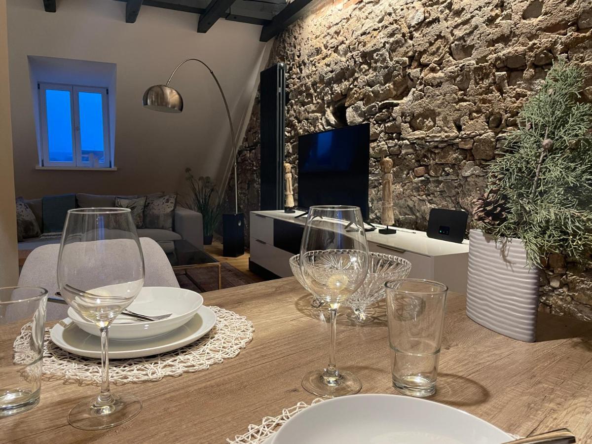 Апартаменты Voh Super Exklusives Loft, Zentral, Smart-Tv, Parkplatz Фоэнштраус Экстерьер фото